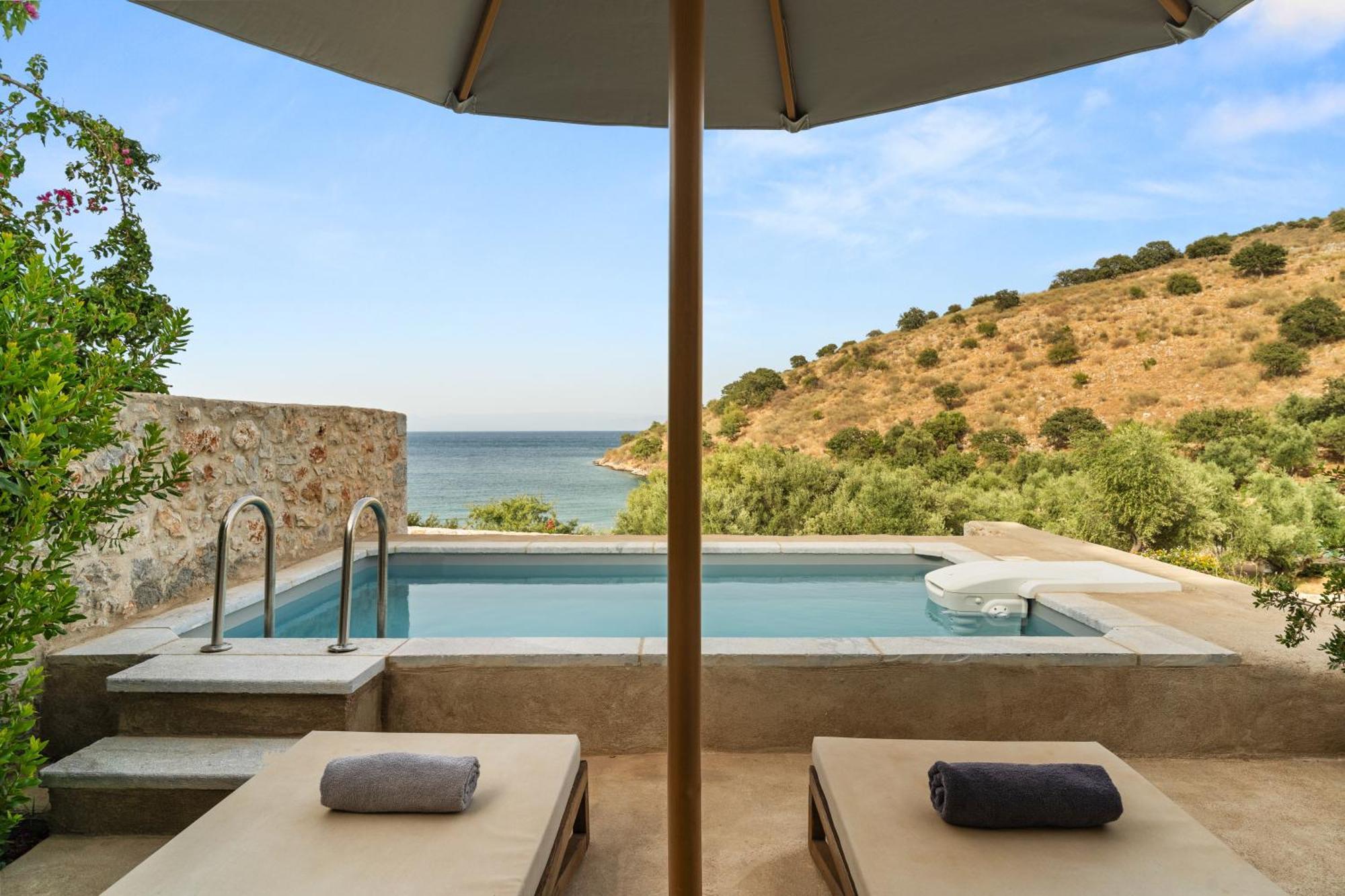 100 Rizes Seaside Resort- Small Luxury Hotels Of The World Kalivia  Room photo