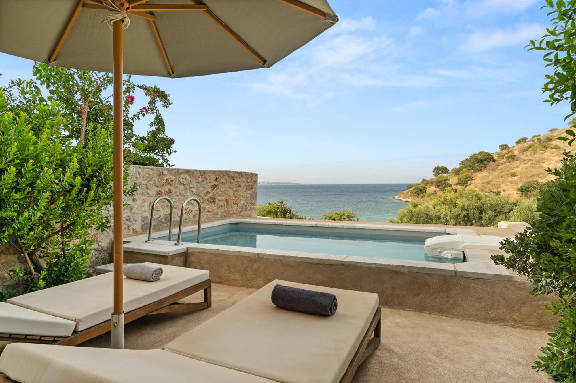 100 Rizes Seaside Resort- Small Luxury Hotels Of The World Kalivia  Room photo